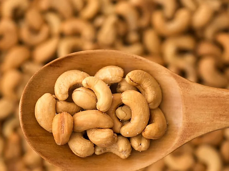 Cashew Nuts, nuts & seeds supplied by Duara Group for the agriculture sector