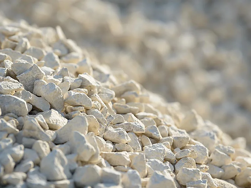 Crushed Stone & Ballast, aggregates & sand equipment supplied by Duara Group for the construction & building materials sector
