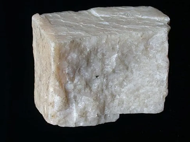 Feldspar, industrial minerals supplied by Duara Group for the mining & minerals sector