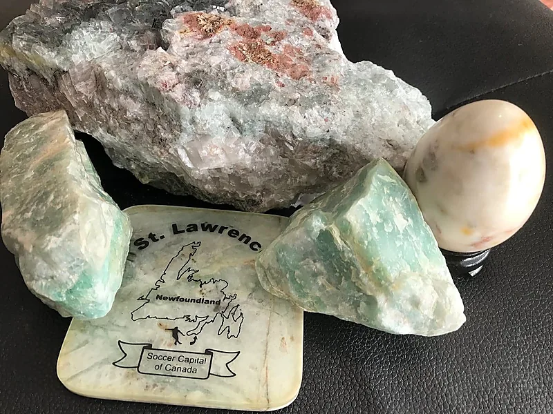 Fluorspar, industrial minerals supplied by Duara Group for the mining & minerals sector