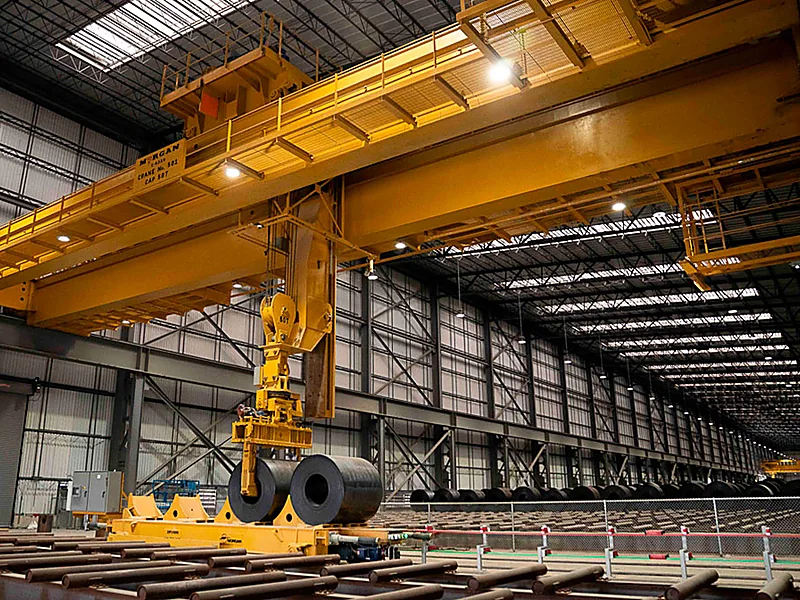 Cranes & Lifting Equipment, construction equipment supplied by Duara Group for the construction & building materials sector