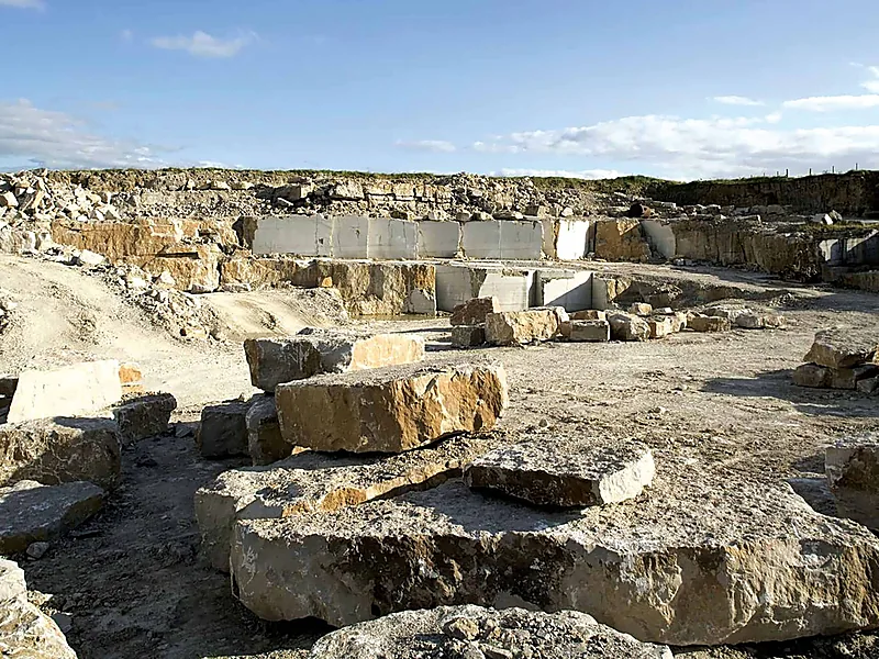 Limestone, industrial minerals supplied by Duara Group for the mining & minerals sector