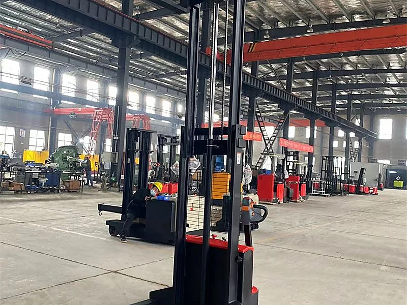 Pallet Trucks & Stackers, cargo handling equipment supplied by Duara Group for the logistics & infrastructure sector
