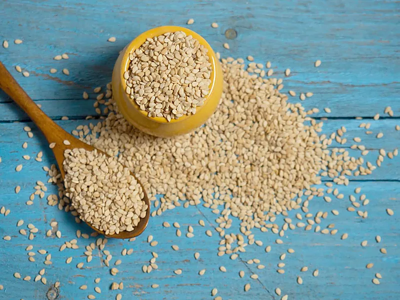 Sesame Seeds, nuts & seeds supplied by Duara Group for the agriculture sector