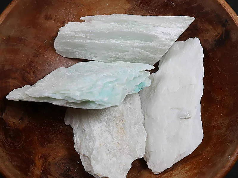 Talc, industrial minerals supplied by Duara Group for the mining & minerals sector